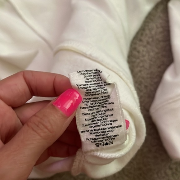 “PJ Salvage: Chill Pullover size small” - Picture 5 of 6